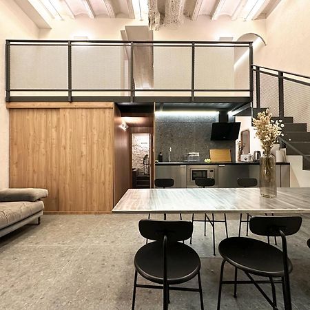 Oasis Apartments & Studios Old Town Center Barcelona Bagian luar foto