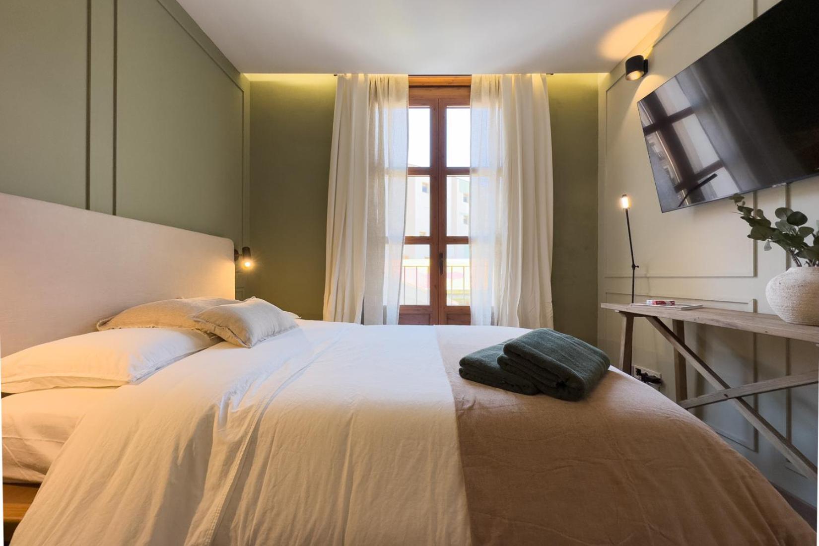 Oasis Apartments & Studios Old Town Center Barcelona Bagian luar foto